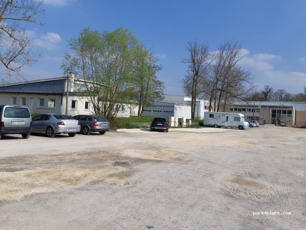 (89000) Auxerre - 74 Avenue Yver — foto