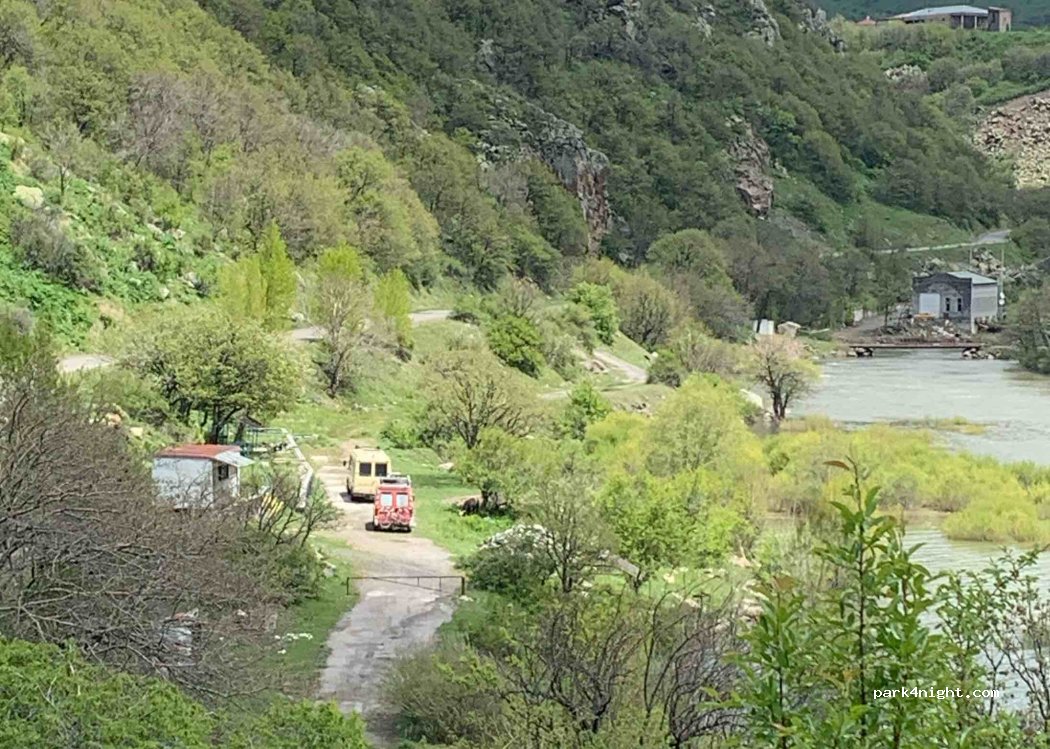(3702) Jermuk - Unnamed Road — foto