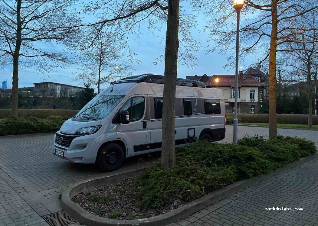 (38304) Wolfenbüttel - 1 Am Seeligerpark — foto 3