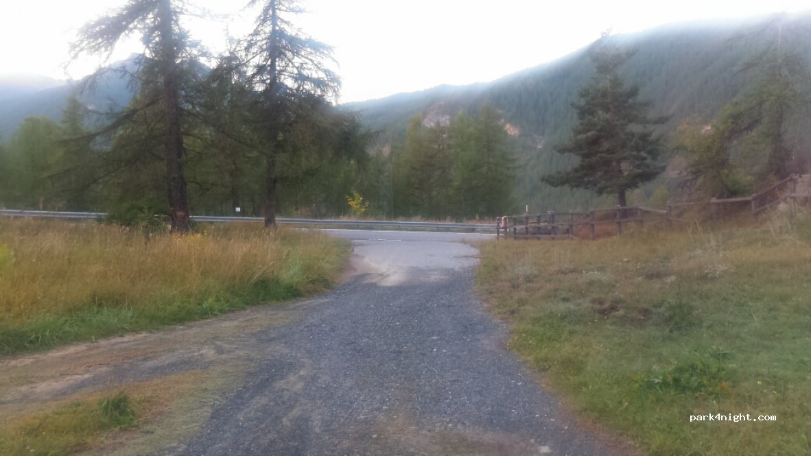 (10054) Cesana Torinese - Strada Provinciale 23 del Colle di Sestriere — foto 2
