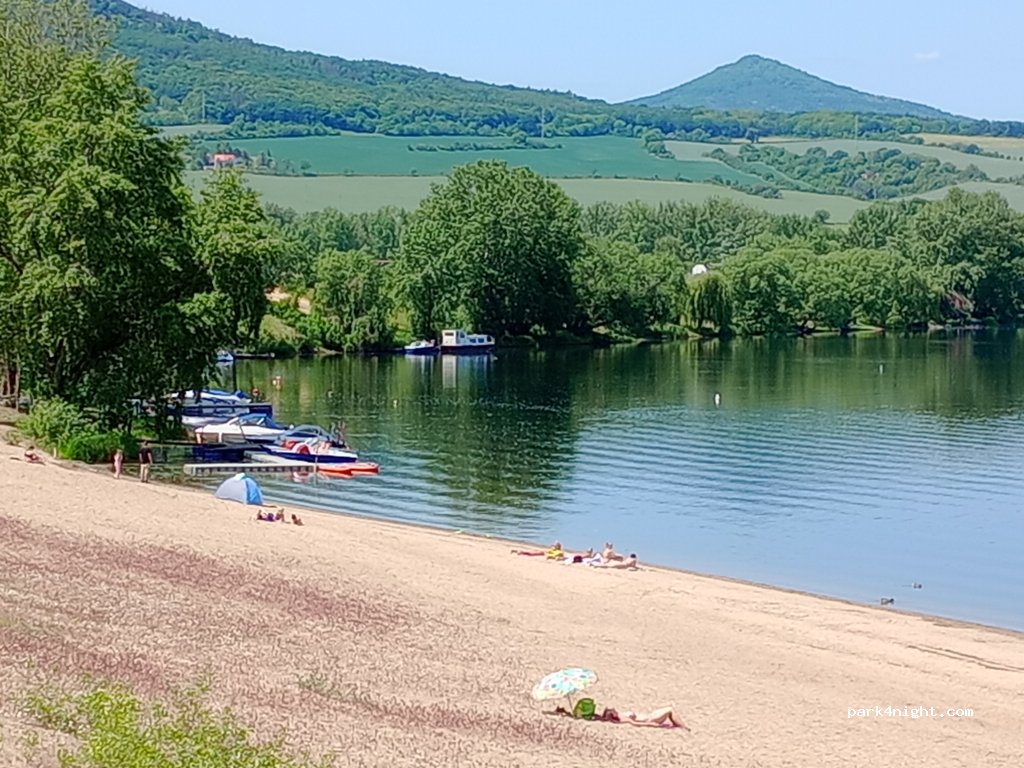 Píšťany Caravan & Camp — foto