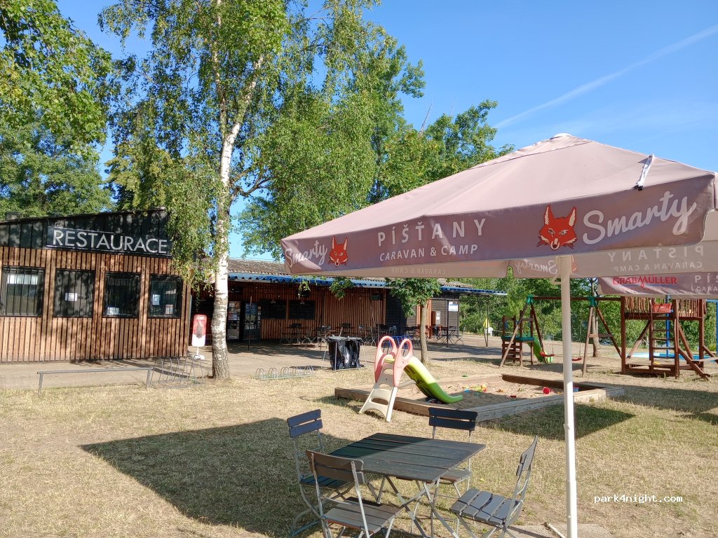 Píšťany Caravan & Camp — foto 3