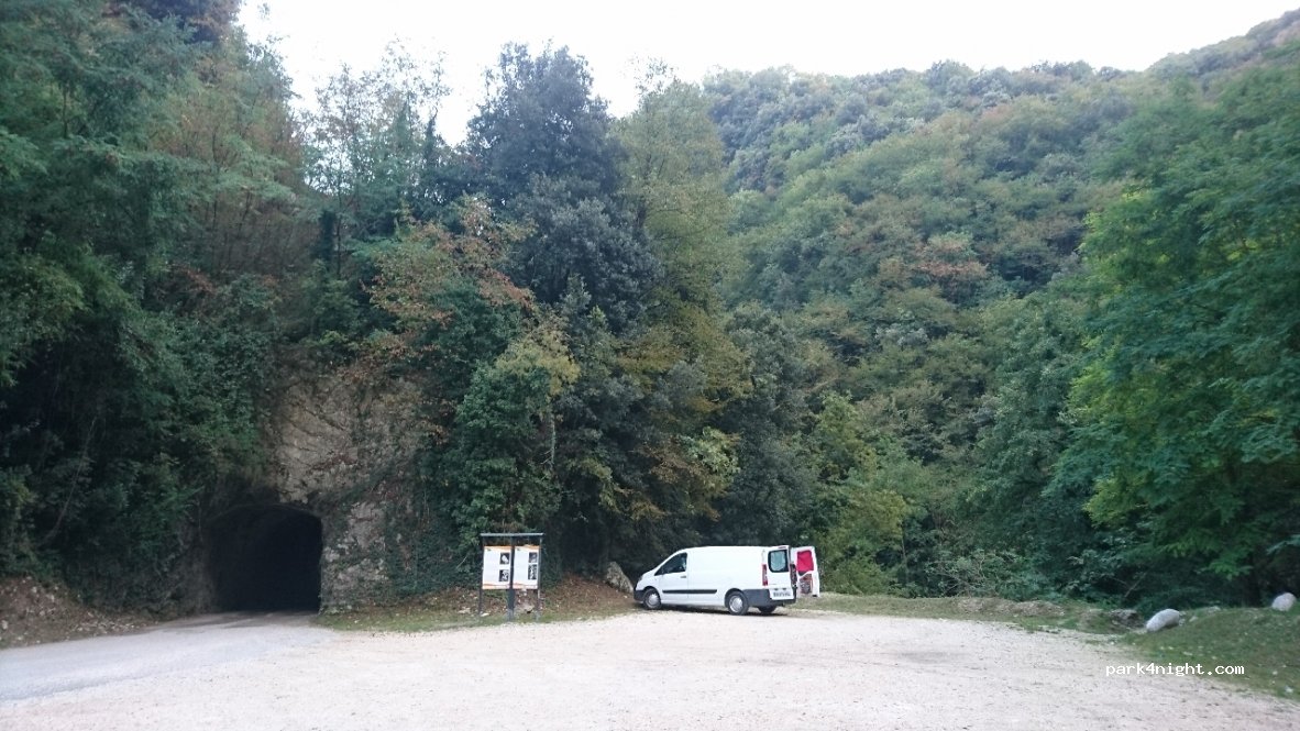 (25088) Toscolano Maderno - 34 Via Valle delle Cartiere — foto