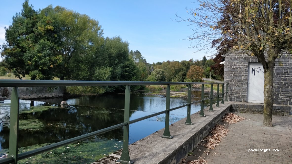 (5580) Han-sur-Lesse - 73 Rue du Plan d'Eau — foto 2