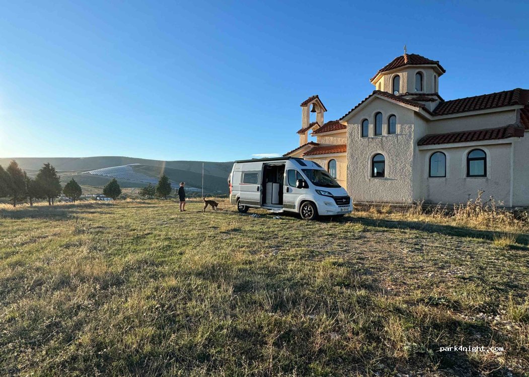 (501 00) Mavrodendri - Unnamed Road — foto 3