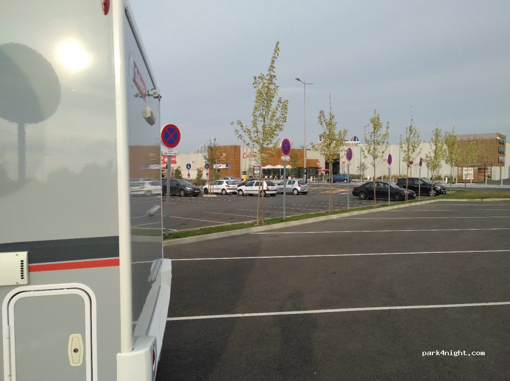 (64140) Lons - 11 Avenue André Marie Ampère — foto