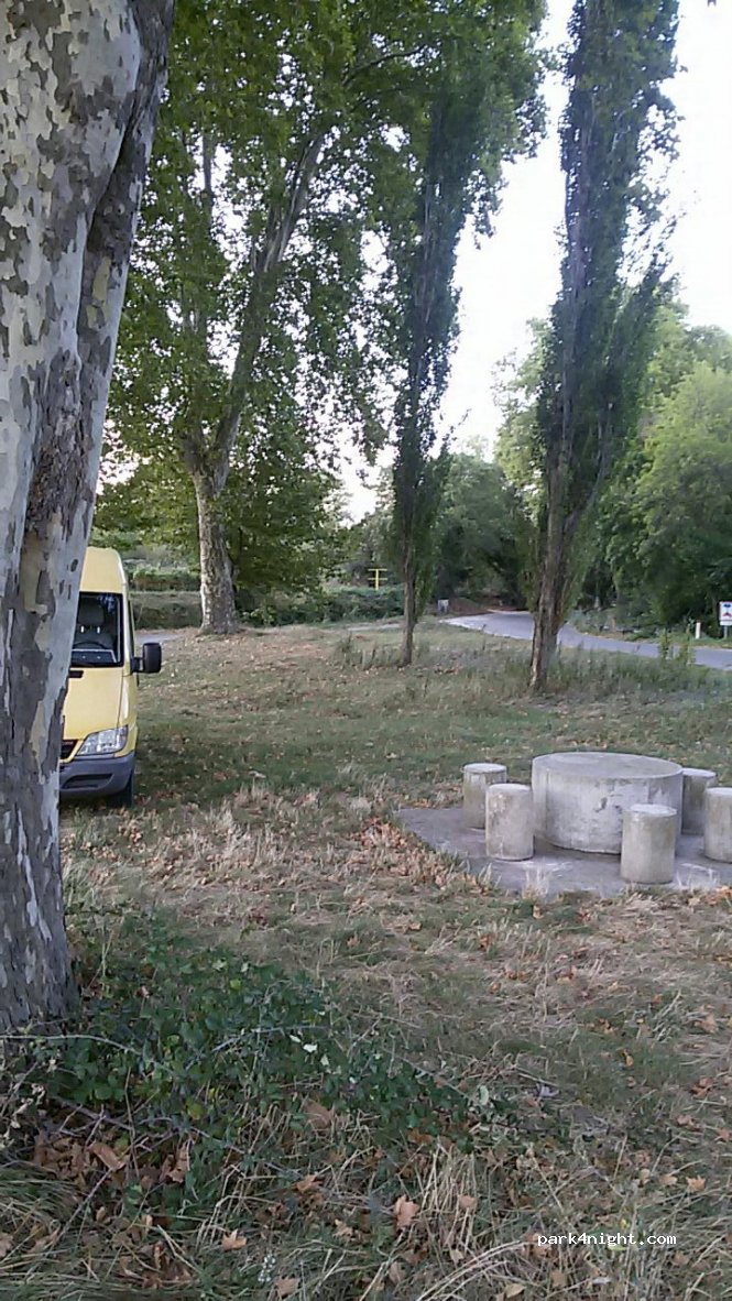 (30210) Collias - D3 — foto