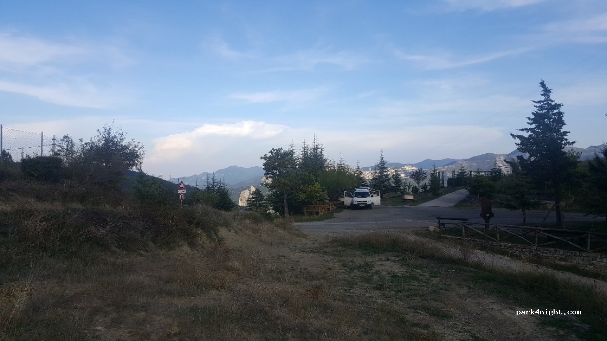(85010) Castelmezzano - Unnamed Road — foto