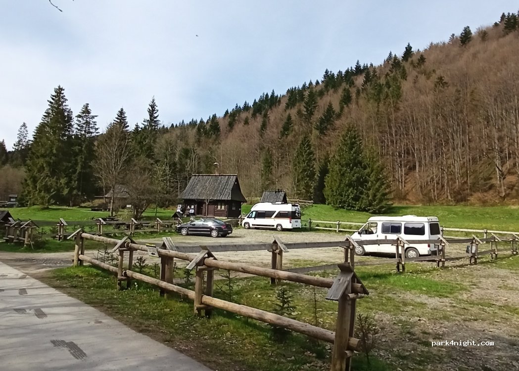 Polana Trusiówka - miejsce biwakowe i parking — foto 3