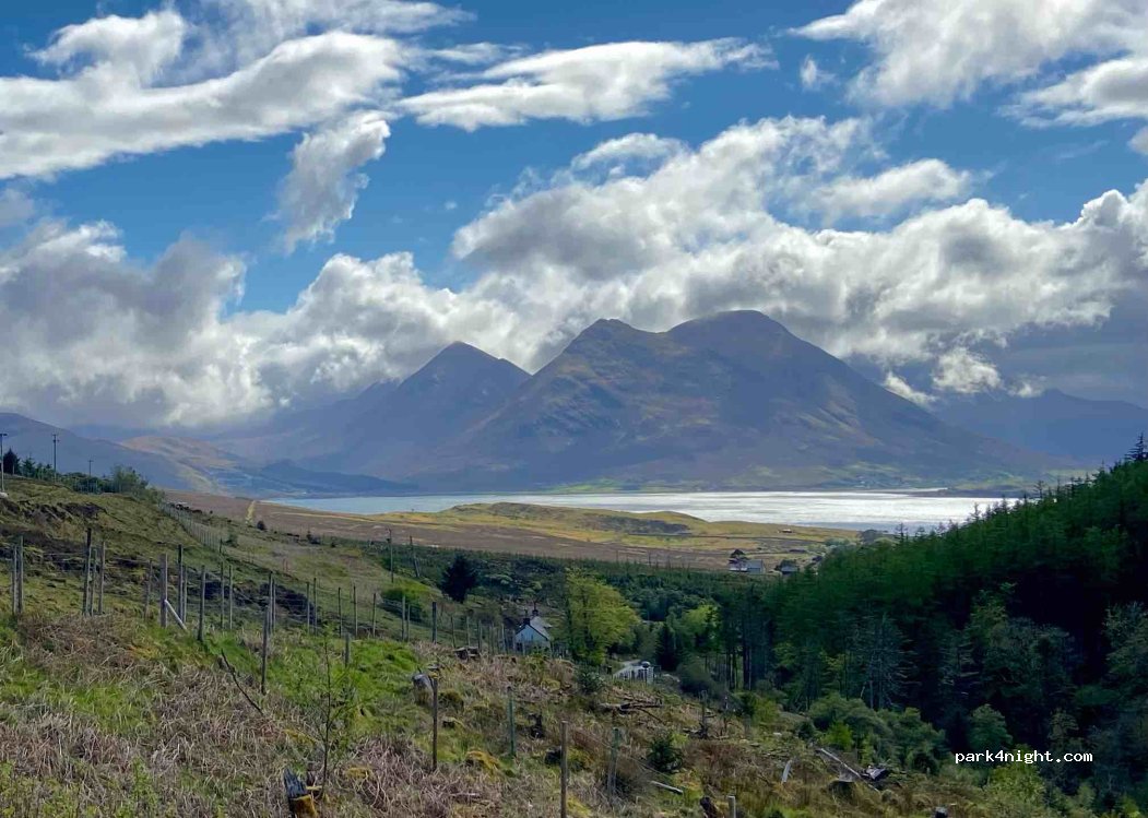 (IV40 8NT) Isle of Skye - Unnamed Road — foto 3