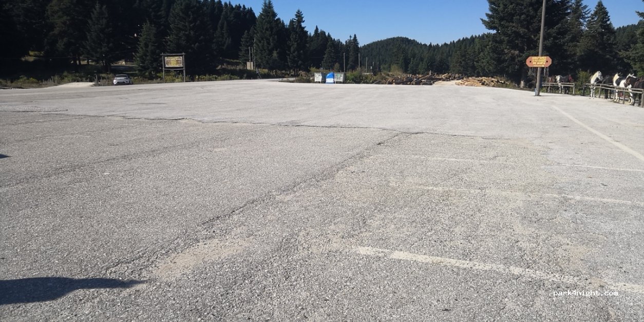 (420 32) Ethikes  - Unnamed Road — foto