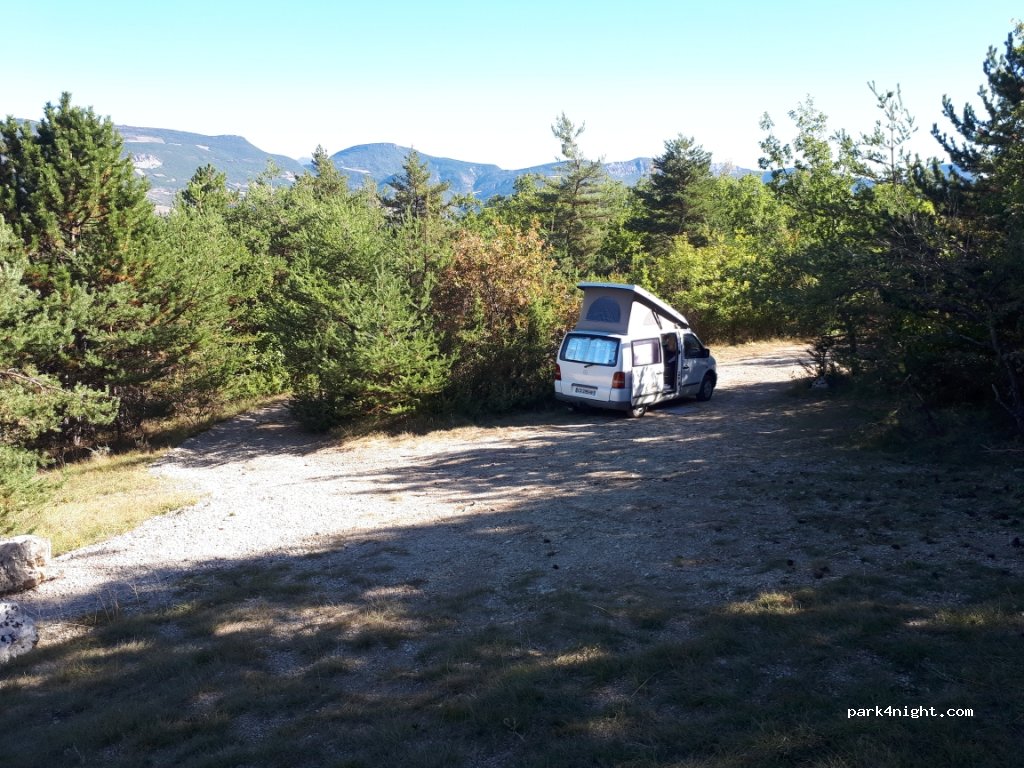 (26110) Sainte-Jalle - D162 — foto 2