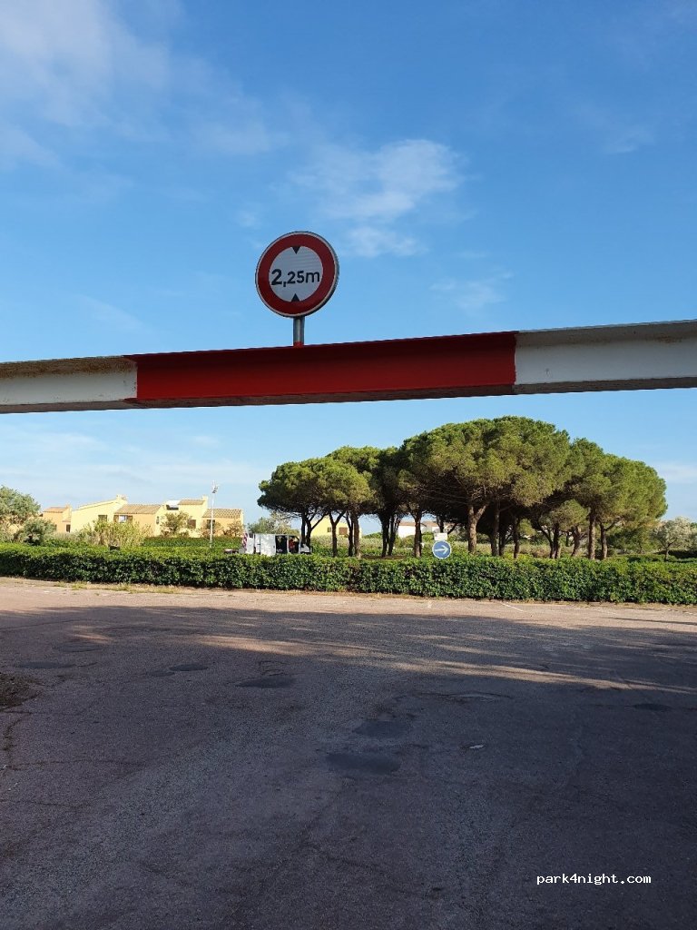 (34300) Agde - 2 Avenue des Galères — foto