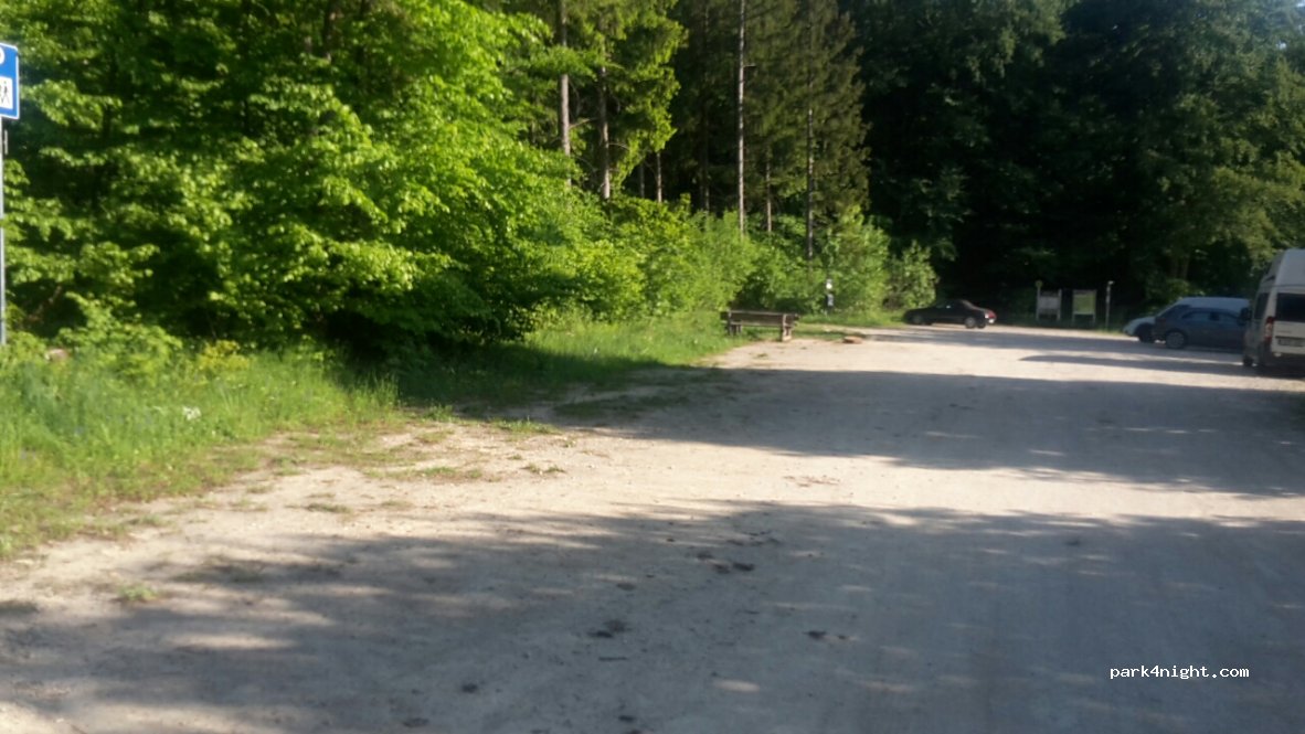 Burg Hohengundelfingen Parkplatz — foto