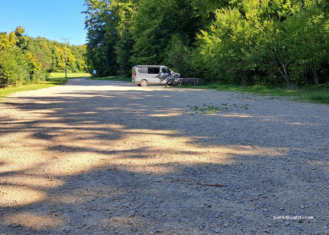 Burg Hohengundelfingen Parkplatz — foto 5