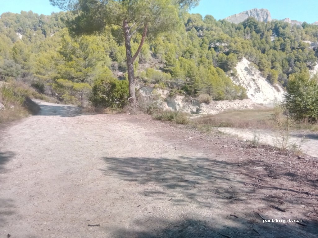 (03517) Beniardá - 1 Lugar Embalse — foto