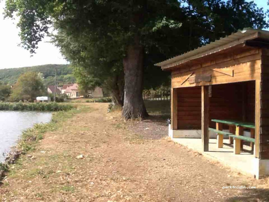 (58350) Châteauneuf-Val-de-Bargis - 64 Route des Petites Vallees — foto 2