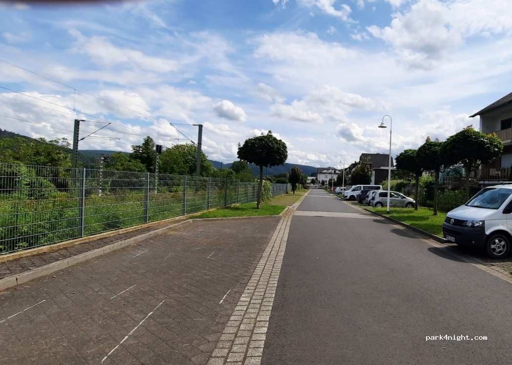 (56321) Rhens - 18C Tauberbacher Weg — foto 2
