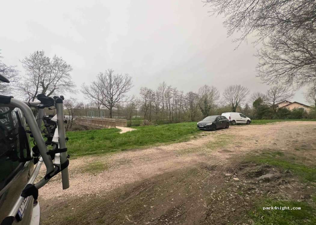 (01000) Bourg-en-Bresse - 894 Chemin de l'Alagnier — foto 4
