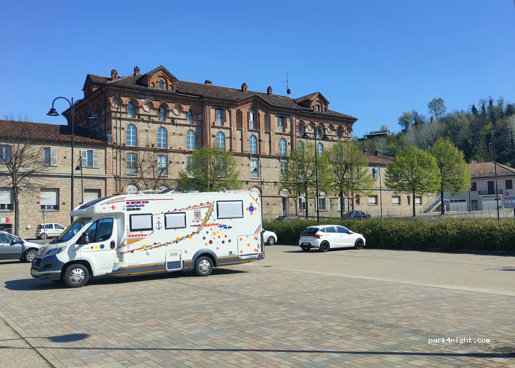 (12063) Dogliani - 13 Piazza d'Armi — foto 3