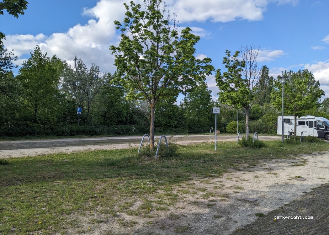 (06766) Bitterfeld-Wolfen - 87 Reudener Straße — foto 2