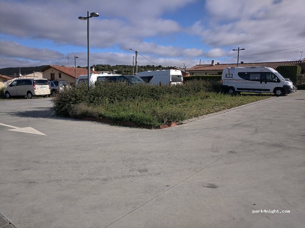 Area autocaravanas Urizaharra Hiribidea — foto