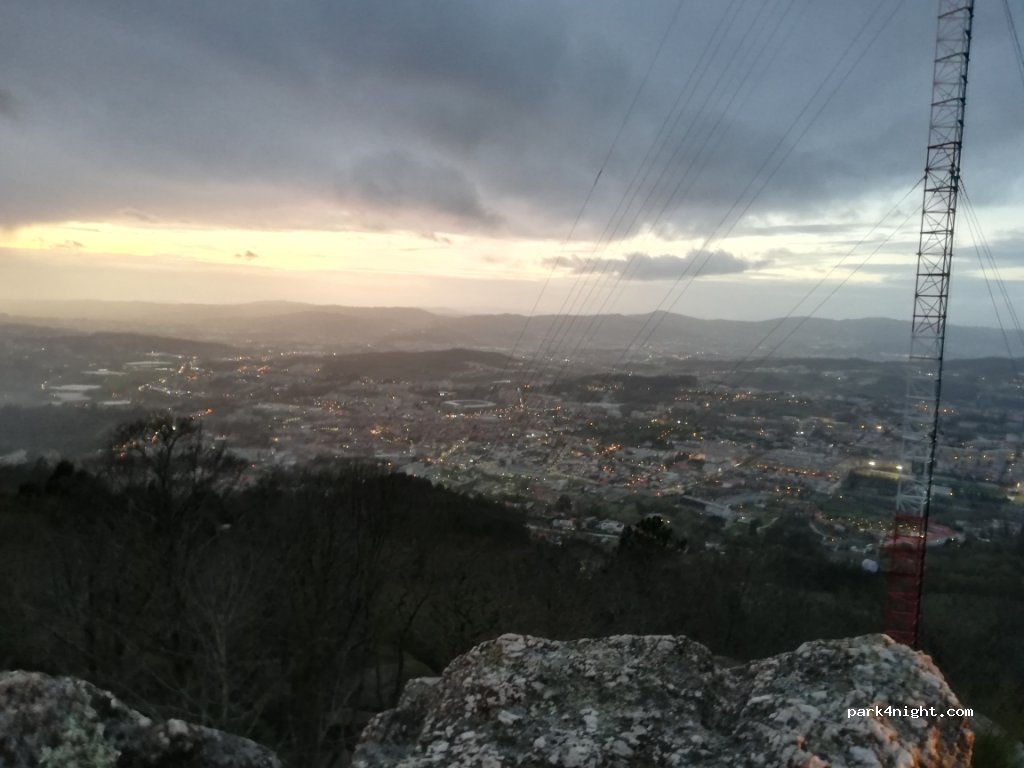 (4810) Guimarães - 8 Rua Nossa Senhora da Penha — foto 3