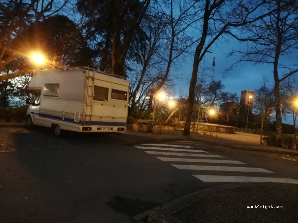 (4810) Guimarães - 8 Rua Nossa Senhora da Penha — foto 4