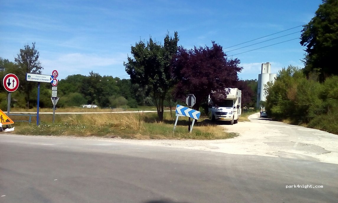 (52000) Chaumont - 2 Rue du Prieuré — foto 3