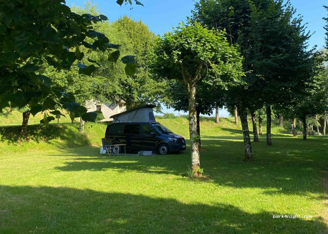 Camping municipal le Pre Chaton Saint-Salvadour — foto 2