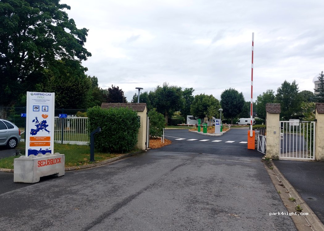 (10400) Nogent-sur-Seine - Rue du Camping — foto 2