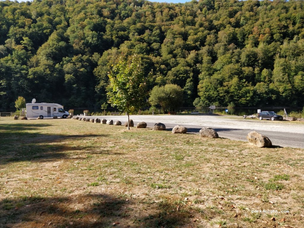 (19550) Soursac - Spontour — foto