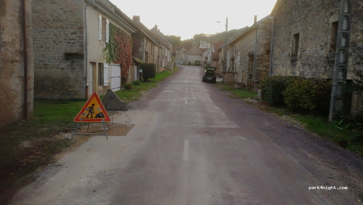 (21690) Boux-sous-Salmaise - 1 Rempart de la Porte des Prés — foto 3