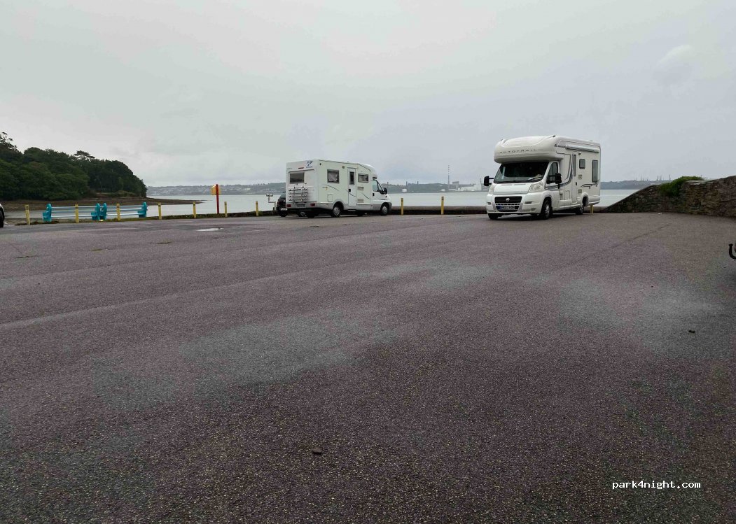 (P24 R623) Cuskinny - Tay Rd — foto
