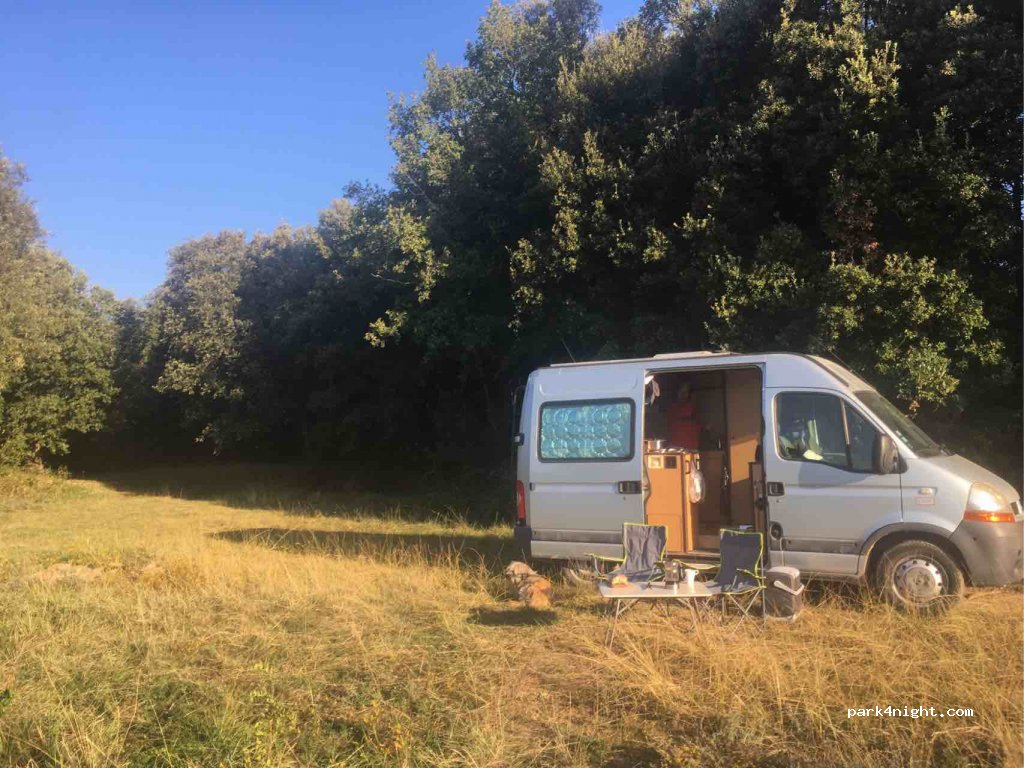 (17855) Oix - Unnamed Road — foto
