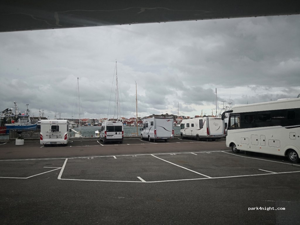 (475 42) Hönö - 3 Östra Hamnen — foto