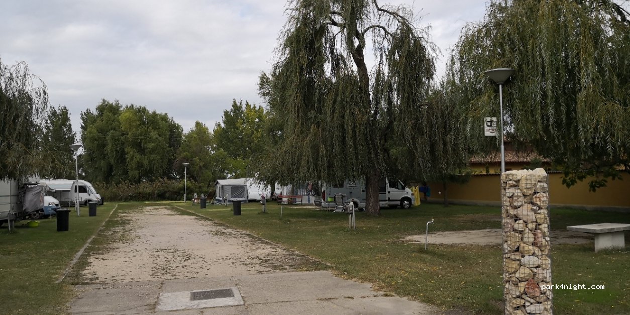 Camping Termalfürdö — foto
