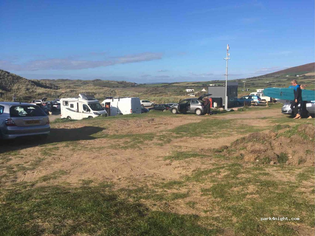 (SA3 1JH) Swansea - Hill End Carpark Track — foto