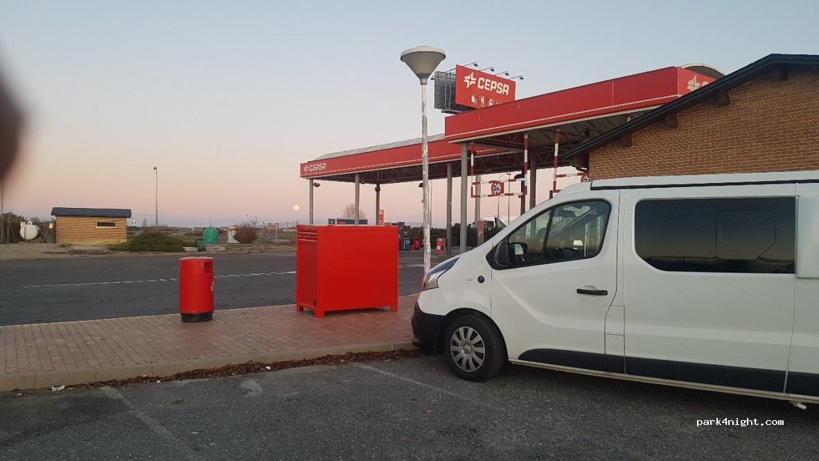(37427) Pedrosillo el Ralo - Carretera A-62, km 225 — foto
