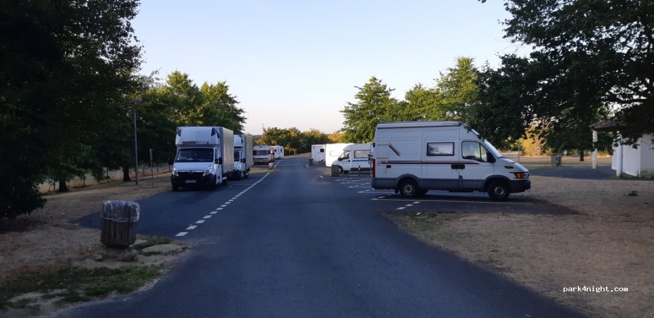(36330) Velles - L'Occitane — foto 2