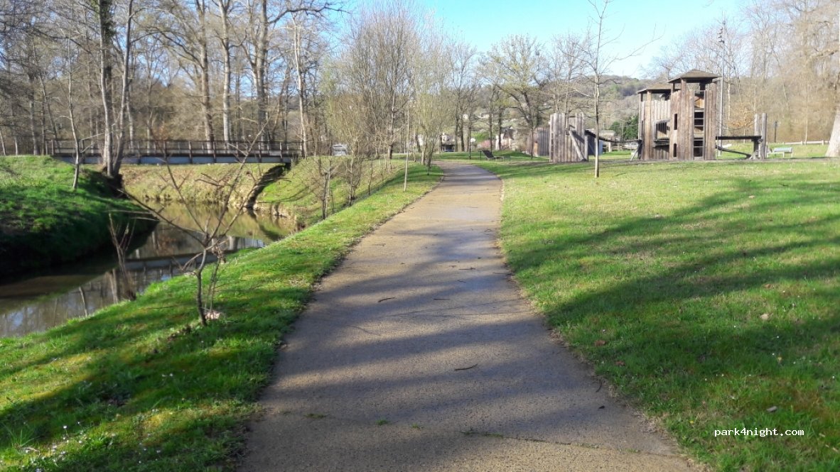 (64360) Parbayse - Route d'Arbus — foto 2