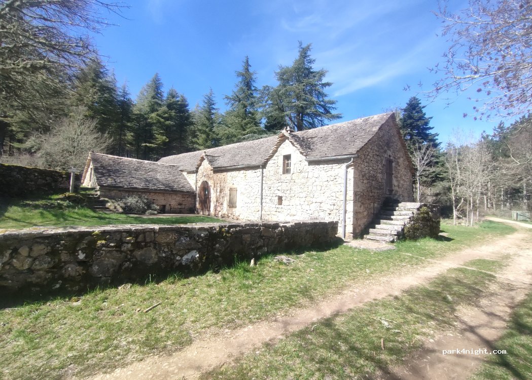 (12100) Millau - D110 — foto 4