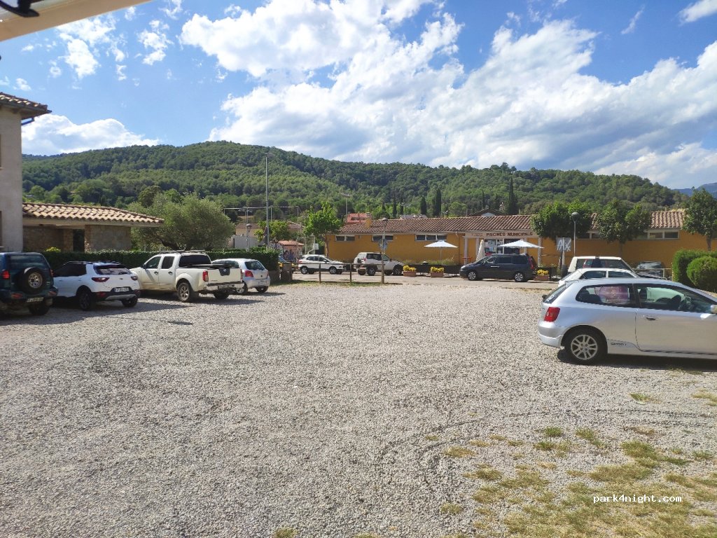 (17855) Montagut - 9 Avinguda Garrotxa — foto 3