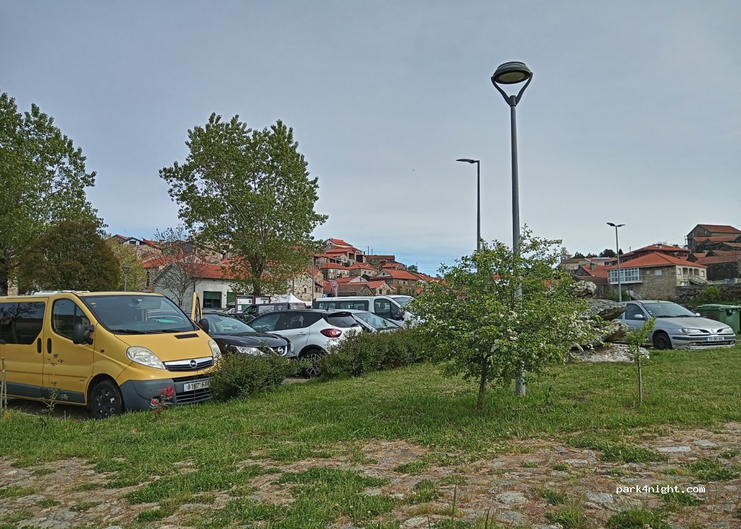 (5470-370) Pitões das Junias - 12 Rua de Chães — foto 3