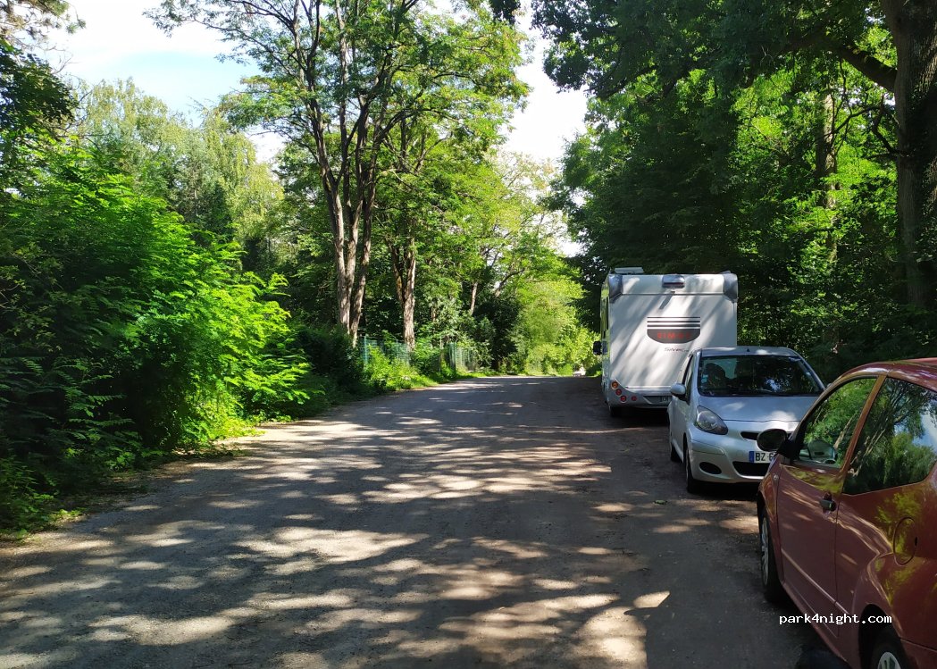 (60950) Ermenonville - 4 Route de Paris — foto 5