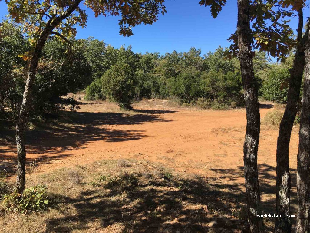 (83170) Rougiers - Unnamed Road — foto 3