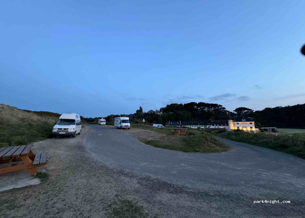 (29550) Plonévez-Porzay - Sainte-Anne la Palud — foto 3