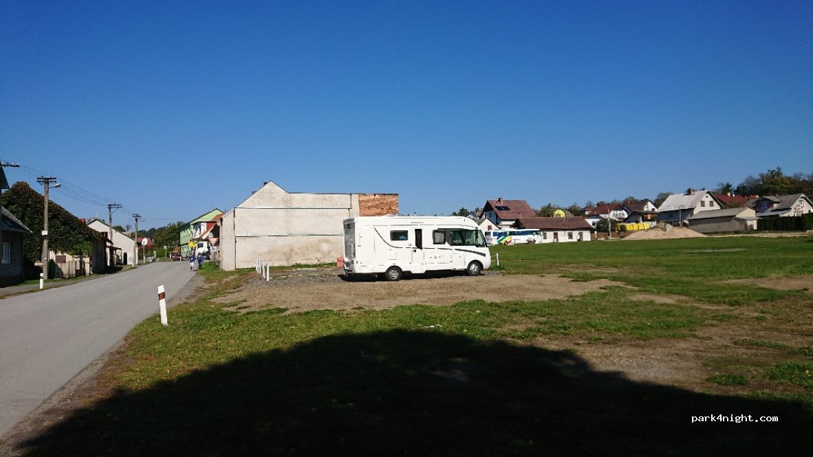 (582 21) Pohled - Revoluční — foto