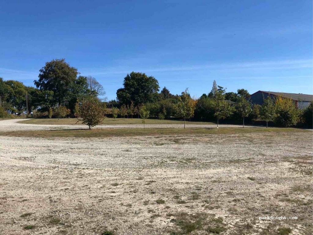 (56300) Neulliac - 9 Carmes — foto