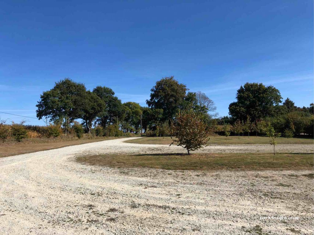 (56300) Neulliac - 9 Carmes — foto 2
